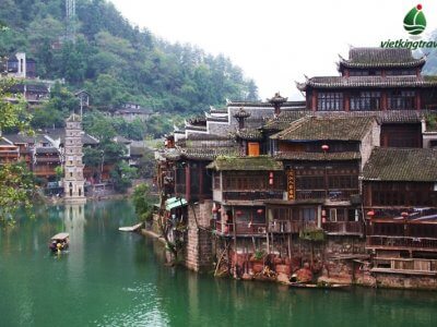 du lịch phượng hoàng cổ trấn