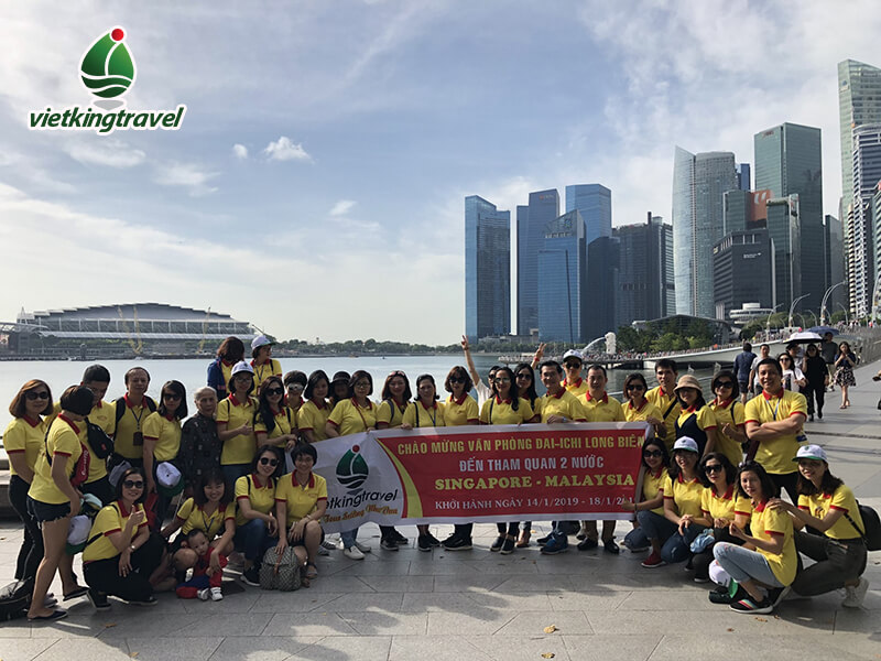 đoàn bảo hiểm Dai-ichi tham quan singaproe malaysia