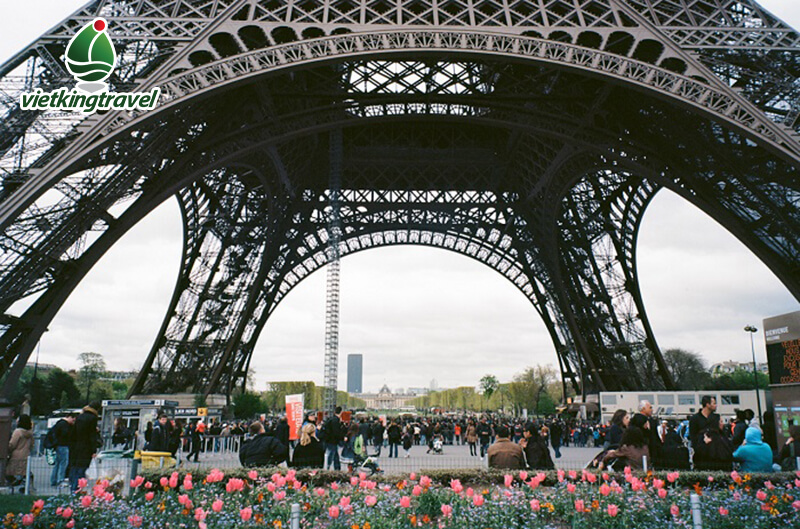 Tháp Eiffel thủ đô paris nước pháp