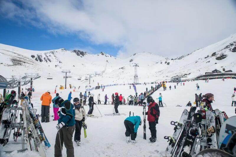 Trượt tuyết vào mùa đông tại New Zealand 