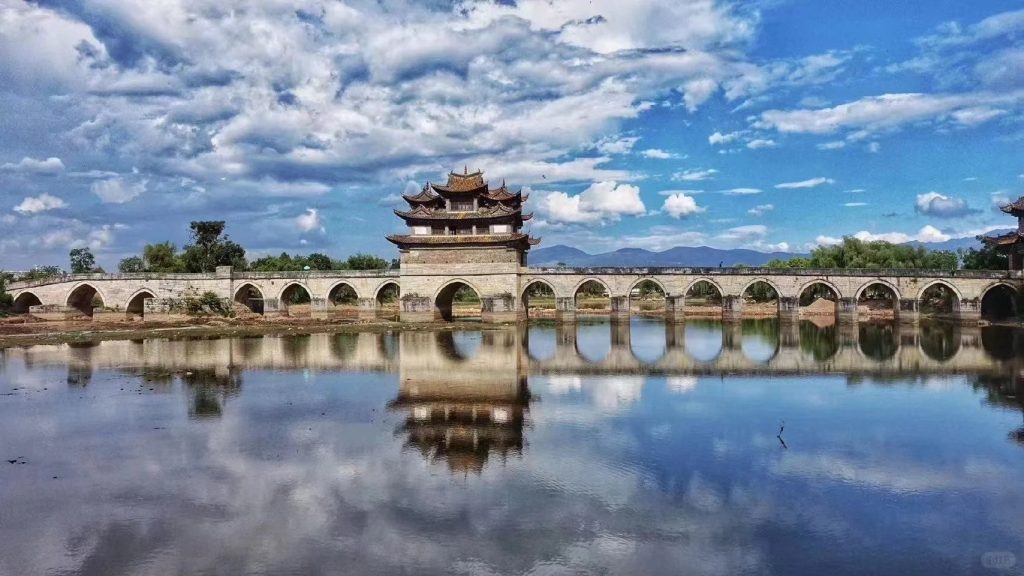 Du Lịch Hà Khẩu – Thạch Lâm – Côn Minh – Núi Tuyết Kiệu Tử – Kiến Thuỷ 4 Ngày 3 Đêm