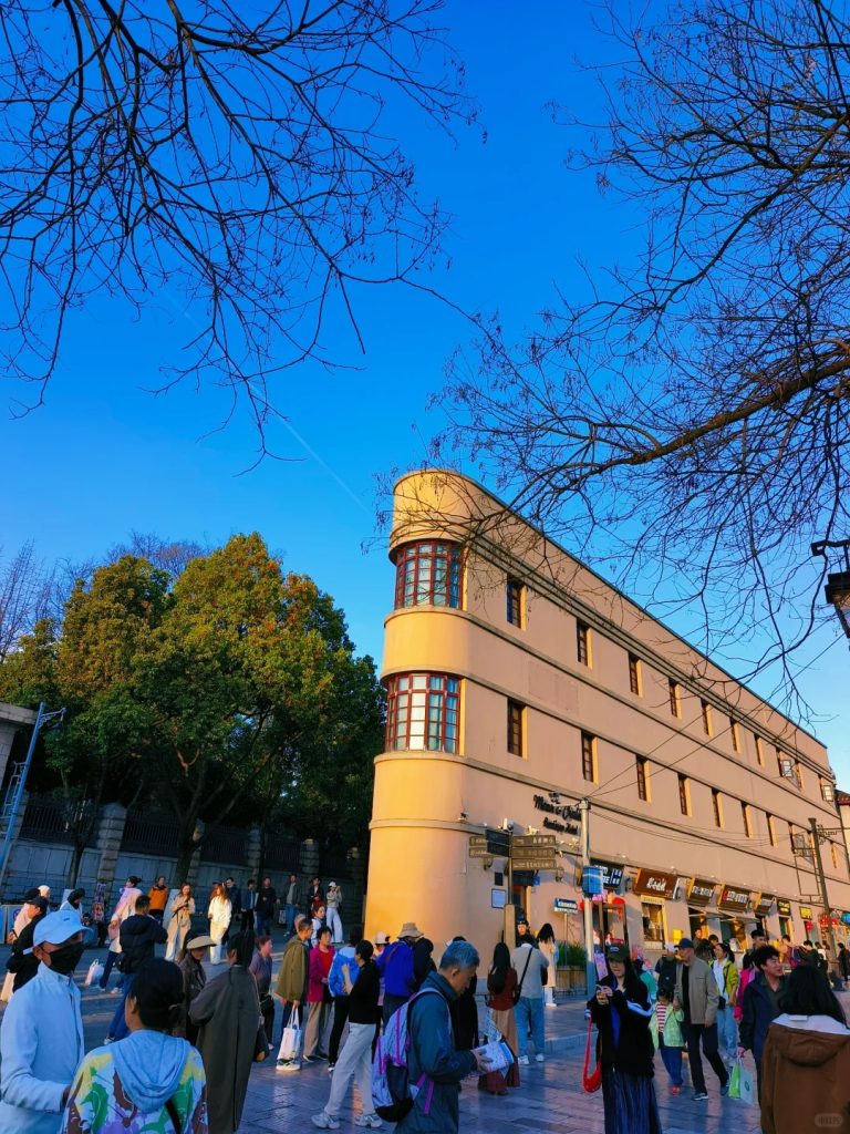 HÀ KHẨU – CÔN MINH – NÚI TUYẾT KIỆU TỬ