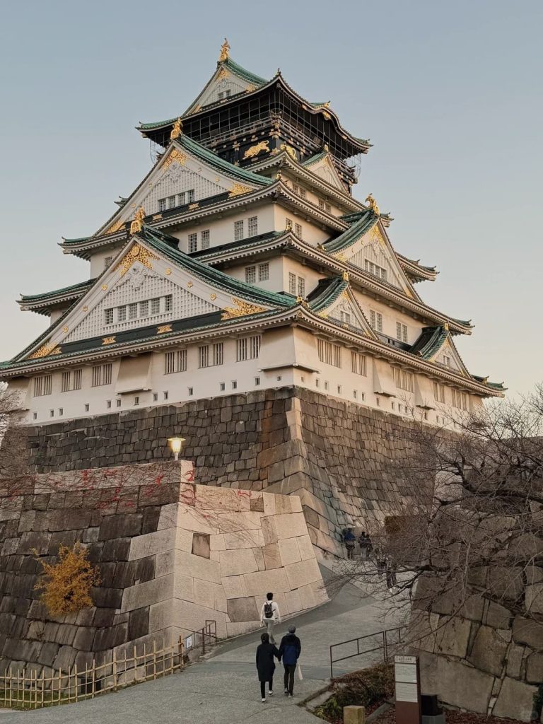 Lâu đài Osaka