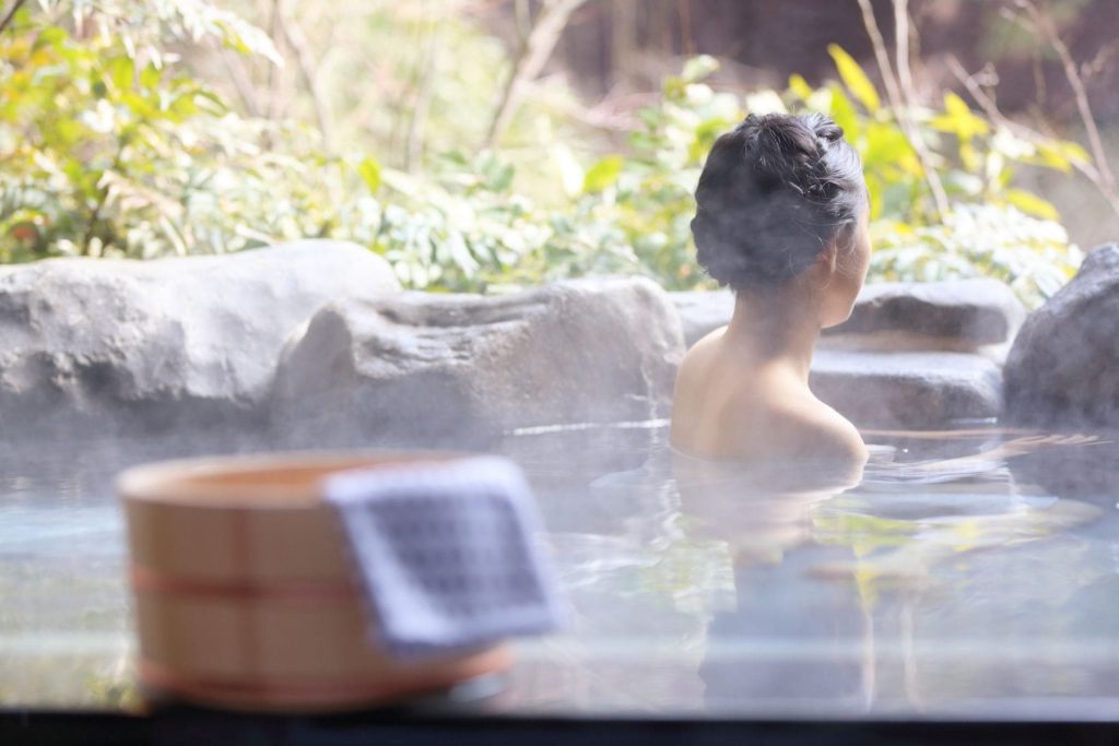 Tắm Onsen