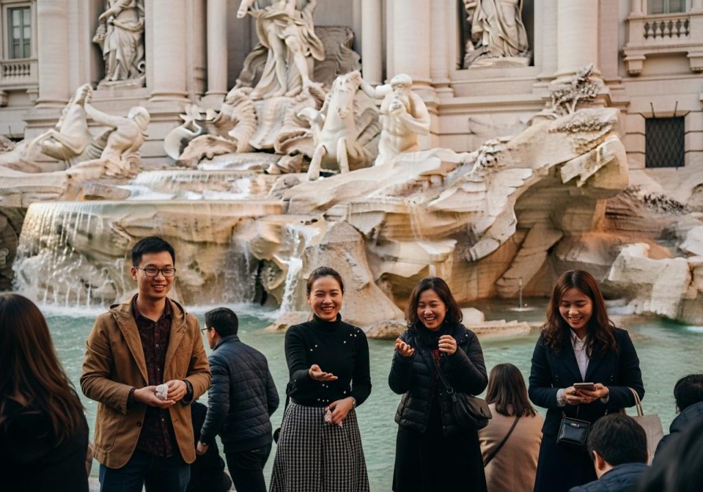 đài phun nước trevi rome