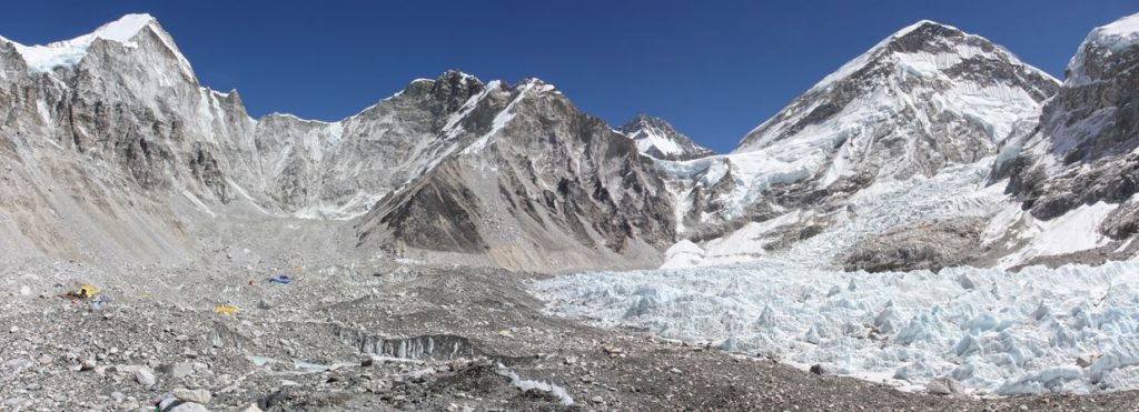 Khu vực Everest Base Camp phía Nepal ở độ cao 5.364 m