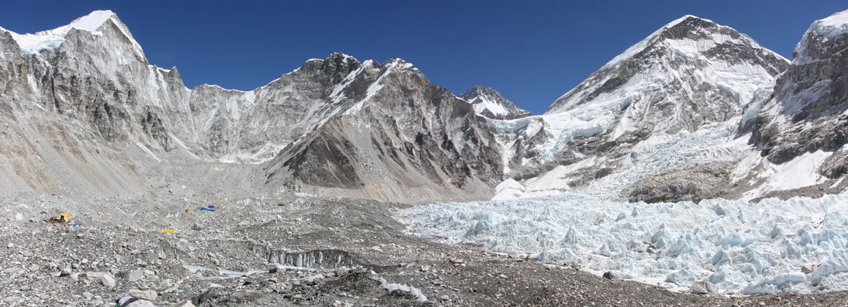 Khu vực Everest Base Camp phía Nepal ở độ cao 5.364 m