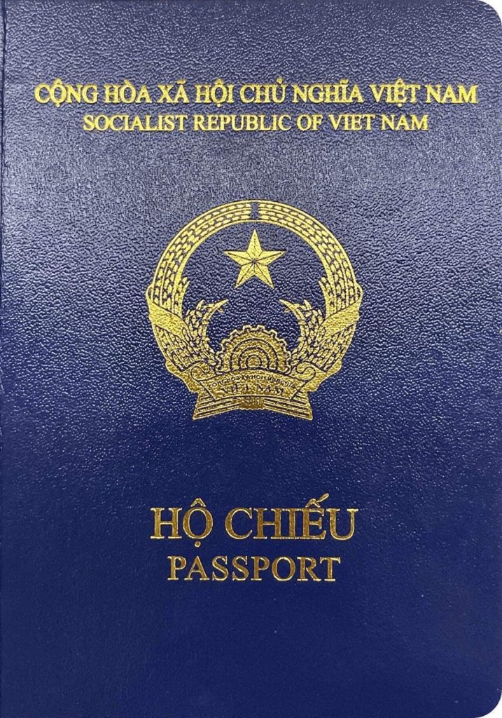 Bìa hộ chiếu Việt Nam mẫu mới màu xanh, chữ vàng Hộ chiếu – Passport