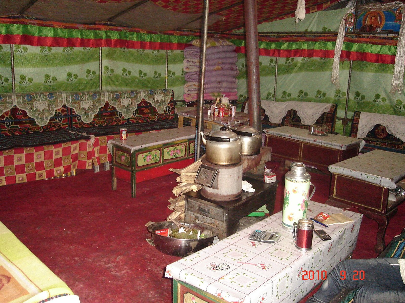 Tea house trên tuyến trekking Everest Base Camp, nơi người đi bộ nghỉ đêm thay cho lều