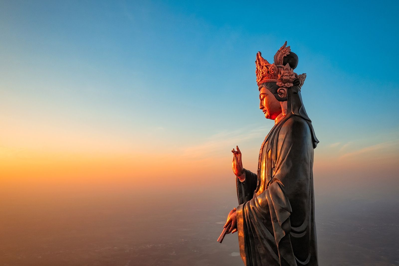 Núi Bà Đen ở Tây Ninh, điểm tập đi đường mòn cuối tuần của người Sài Gòn